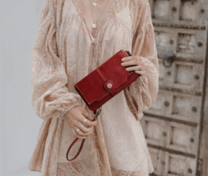 Why a Women Wallet Is an Essential Everyday Fashion Accessory
