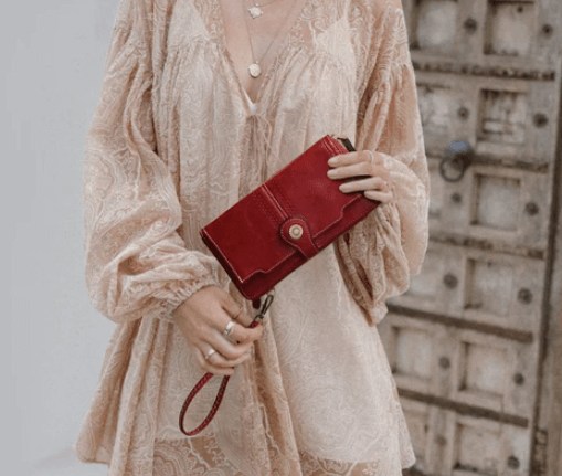 Why a Women Wallet Is an Essential Everyday Fashion Accessory